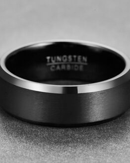 Anneau 8mm en carbure de tungstene couleur noir profond aspect brossé style original et unique