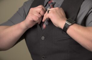 Bague en titane pour homme, look tendance en 2023
