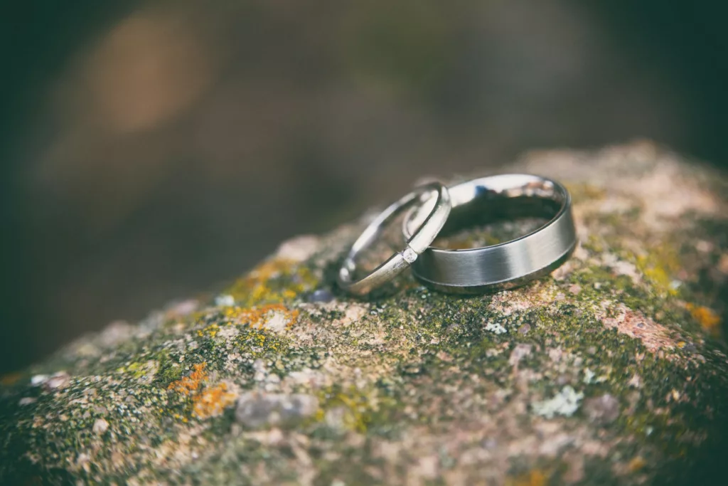 Témoignages de couples sur le choix des anneaux en carbure de tungstène